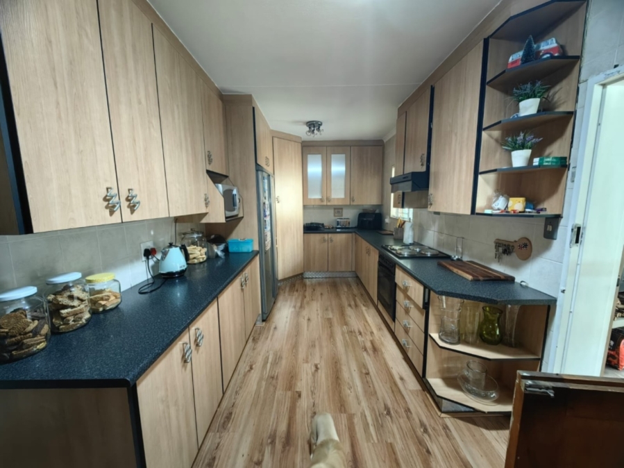 3 Bedroom Property for Sale in Vaalpark Free State